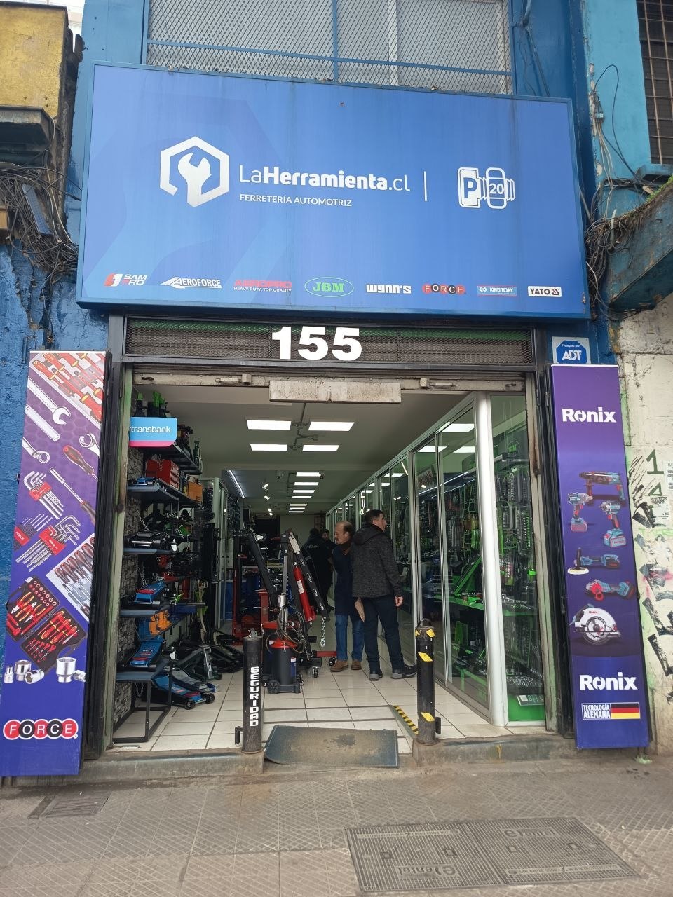 Local LaHerramienta.cl (Ferretería Automotriz) en 10 de Julio Huamachuco
